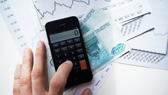 Путин подписал закон об упрощении валютного контроля физических лиц, Россия