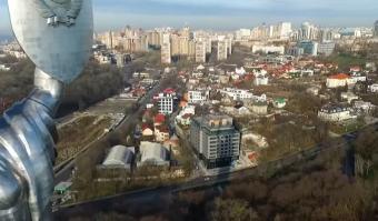 Порошенко продает свою землю в Царском селе