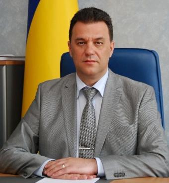 Председатель Закарпатского облсовета Ривис (БПП) задекларировал 346 тыс гривен, семья - 1,2 млн гривен и 5 земучастков