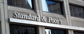 S&amp;P улучшило прогноз по рейтингам 16 российских компаний с &laquo;негативного&raquo; до &laquo;стабильного&raquo;