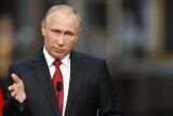 РФ готова передать Украине корабли из аннексированного Крыма, - Путин