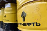 «Роснефть» другий день не торгує на СПбМТСБ, «Газпром» підлив бензинів, але ціни все одно рвонули вгору. узагальнення
