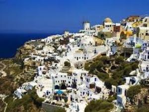 Греція планує давати вид на проживання при покупці нерухомості на €200 тис.