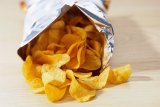 Казахстані можуть заборонити рекламу шкідливих продуктів