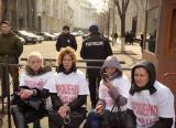У Администрации Порошенко протестуют женщины &ndash; СМИ