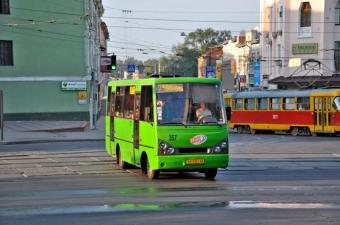 Нові тарифи в Харкові: Маршрутки подорожчали до 6,5 грн
