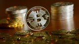 Курс биткоина пробил психологическую отметку в $7000