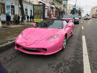 В Украине заметили необычную Ferrari - фотофакт