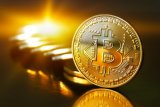 Ринок криптовалют обвалюється, біткоїн впав нижче 9 тисяч