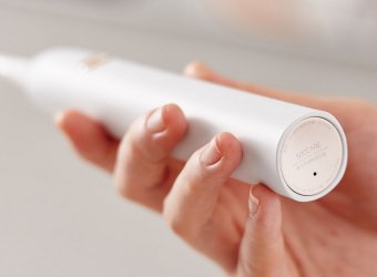 Apple и Colgate выпустили &laquo;умную&raquo; щетку за  $ 99,95