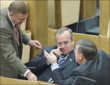Держдума забороняє перекази грошей в Україну