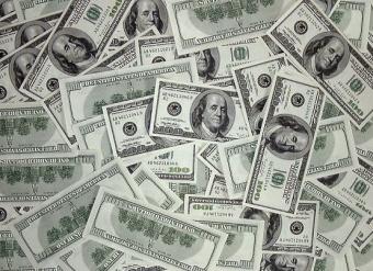 Члены Кабмина хранят около 7 миллионов долларов наличными