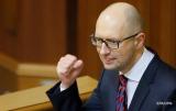 Яценюк просит прекратить блокаду фур РФ