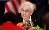 Кремль хоче бачити Кіссинджера посередником із США