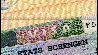 Для отримання шенгенської візи українцям потрібно буде надавати біометричні дані