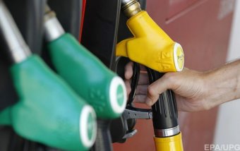 Теперь бензин и дизель. Украинские АЗС снова подняли цены на топливо