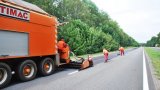 В &laquo;Укравтодорі&raquo; розповіли, чому асфальт &laquo;тане&raquo; разом зі снігом