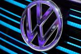 Volkswagen выплатит дилерам $1,21 млрд за вредные выбросы
