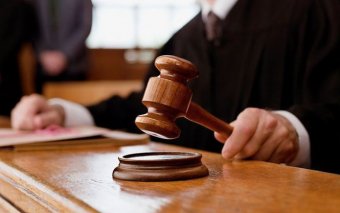 Суд відмовився розірвати договір про продаж Укртелекому Ахметову
