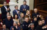 Депутатам подняли зарплату в три раза