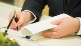 Порошенко подписал закон, который облегчает Украине выплаты по госдолгу