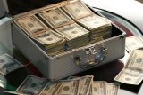 Україна заплатила кредиторам 444 мільйони доларів