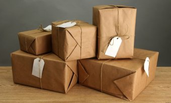 Поштові оператори просять Порошенка ветувати закон про обмеження посилок