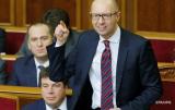 Сменить Яценюка. Как идет борьба за пост премьера