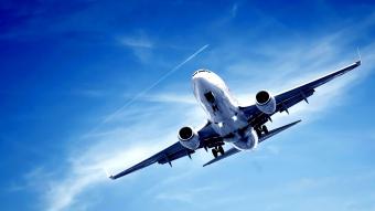 Порошенко обіцяє прямі авіарейси між Києвом і Бухарестом