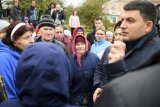 Гройсман пообіцяв поділитися дотаціями Косюка з іншими