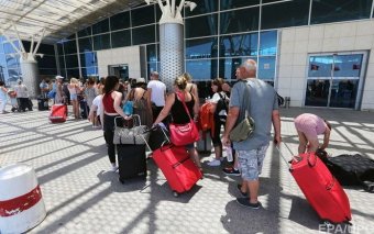 В Украину стало приезжать меньше туристов