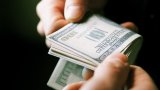 Співробітнику НАБУ пропонували хабар 800 тисяч доларів