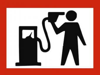 Petrol and diesel prices in Kyiv, as of April 21, 2015
