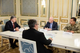 Poroshenko Signs Amendments to State Budget 2017