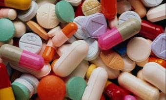 ВР звільнила від ПДВ імпорт ліків і медичних виробів