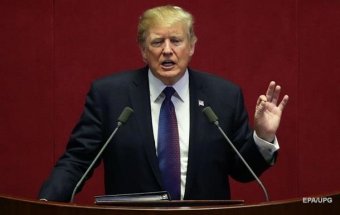 Трамп отказался ехать в Британию из-за протестов - СМИ