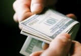 Один из руководителей исполкома горсовета Киевской области требовал 30 тыс. долл. взятки