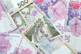 Нацбанк пытается сдержать падение гривны