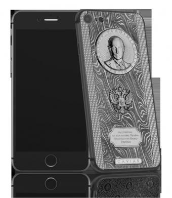 Ко дню рождения Путина сделали золотые iPhone 7