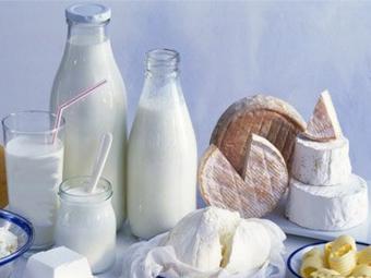 РФ призупинила ввезення української молочної продукції