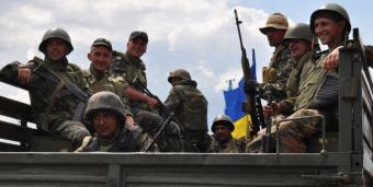 Українців, які закінчили військові кафедри у вузах, заберуть в армію