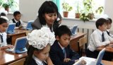 Учителей предлагают приравнять к представителям власти в Казахстане