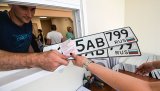 У Росії скоро змінять форму і розмір автомобільних номерів