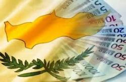 Банки Кіпру почали працювати