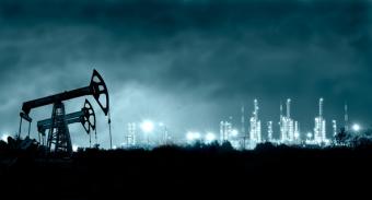 Ціни на нафту падають через зростання запасів у США