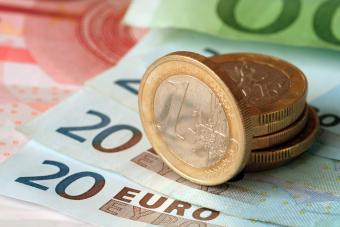 Нацбанк рекомендує бізнесу перейти на розрахунки в євро
