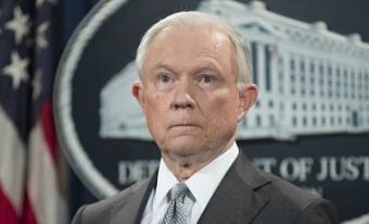 СМИ: Глава минюста США не сообщил о встречах с послом России