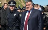 Аваков купит для полиции еще оружия и новую униформу