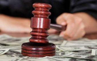 В Молдавии судей подозревают в причастности к выводу денег из РФ
