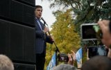 Саакашвили на акции под Радой призвал людей требовать от Порошенко уйти со своего поста